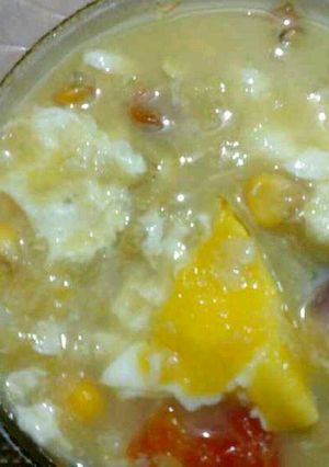 A picture of Egg corn soup.