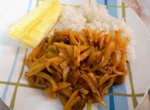 Una foto de Olluquitos con carne