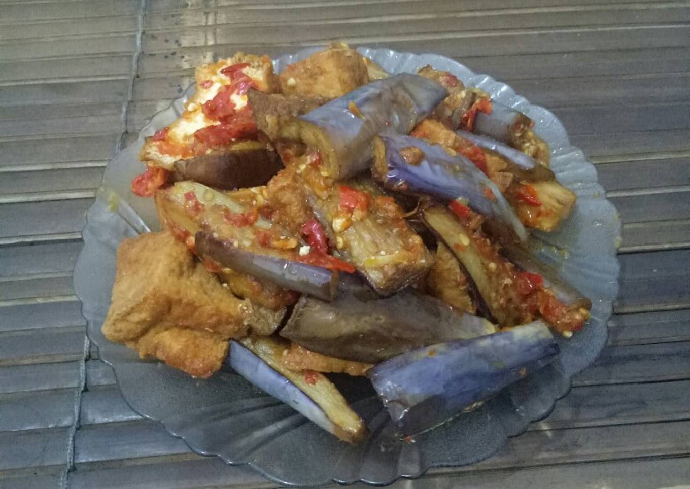 Terong dan tahu balado