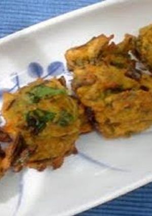 முருங்கைக்காய் கீரை பக்கோடா செய்முறை முக்கிய புகைப்படம்