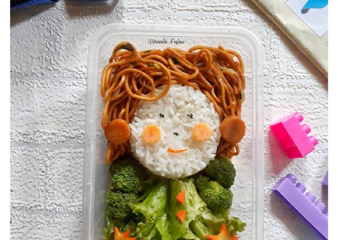Bagaimana Membuat Bento Mie Goreng Anti Gagal