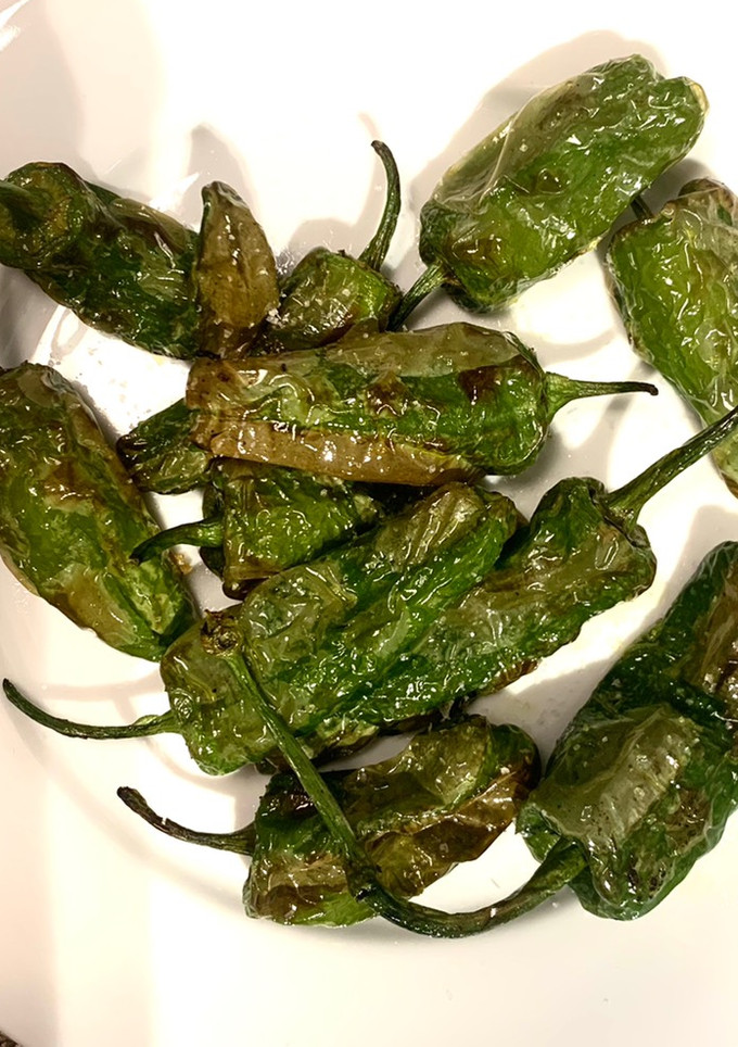 Una foto de Pimientos verdes “fritos” en la airfryer