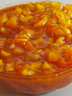 ટ્રેડિશનલ કટકી કેરી નું અથાણું (Traditional Katki Keri Athanu Recipe In Gujarati) રેસીપી મુખ્ય ફોટો