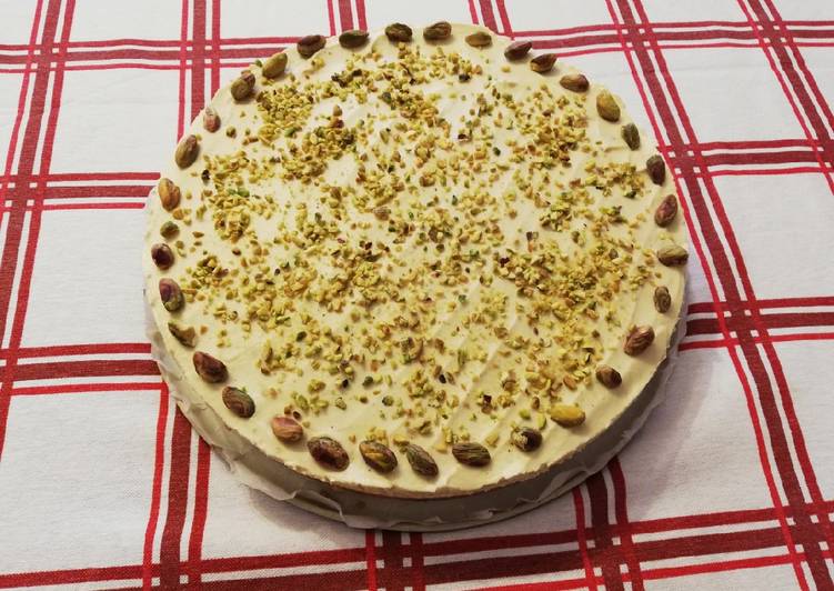 Cheesecake al pistacchio senza cottura