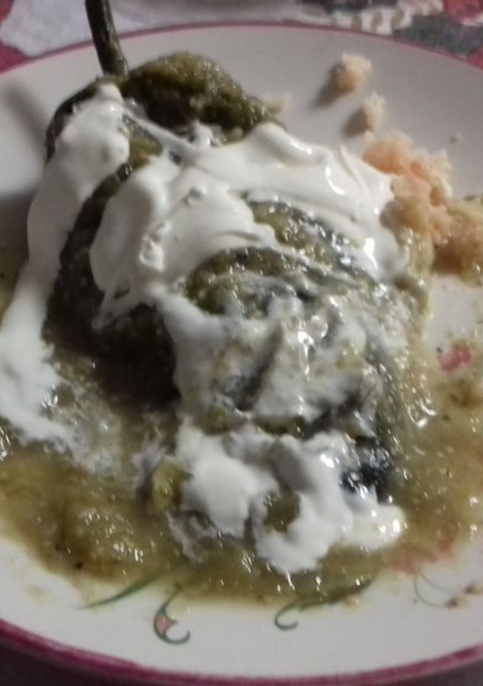 Una foto de Chile mexicano en salsa de tomatillo ranchero