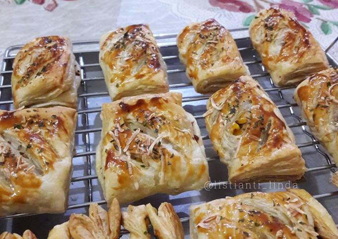 Pastry Daging Bumbu Kari (Curry Beef Pastry)