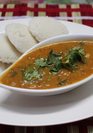 A picture of Rice Idli With Bombay Chutney.