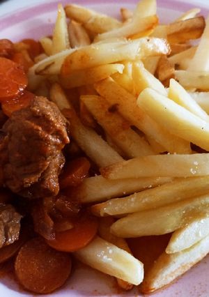 Foto principal de Carne guisada en olla de cocción lenta