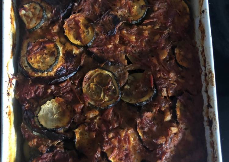 Gratin De Courgettes Aubergines à La Sauce Tomate