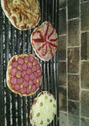 Una foto de Pizza casera a la parrilla