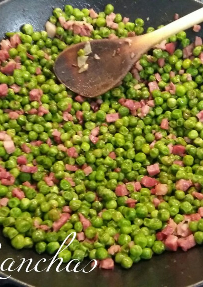 Una foto de Guisantes con jamón