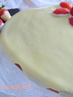 Una foto de Tarta de zanahoria con cobertura de chocolate blanco