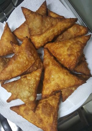 A picture of Beef samosas.