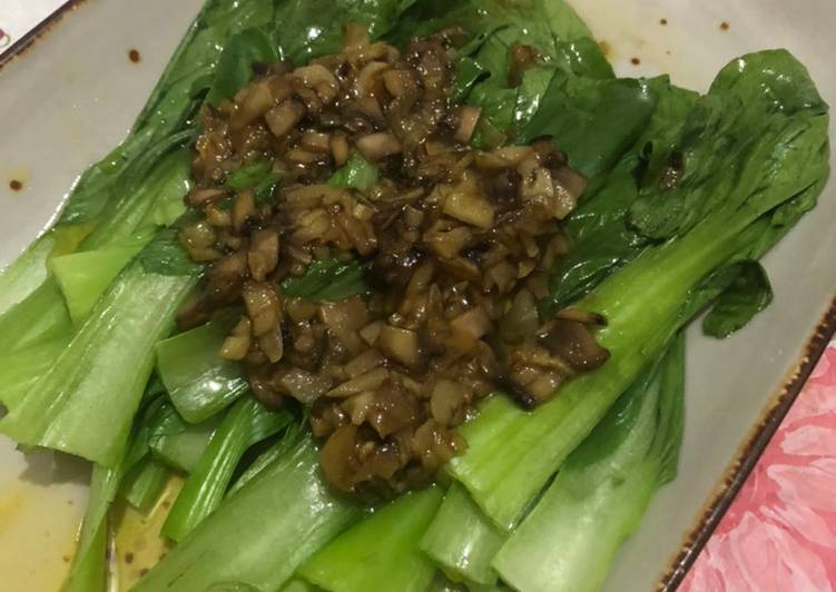 2. Pokcoy-mushroom bawang putih