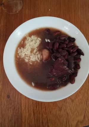 Una foto de Frijol con puerco