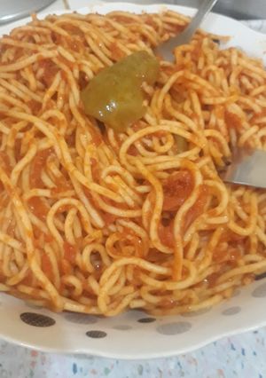 صورة لوصفة سباغيتي بصوص حمرا بنينة بزاف