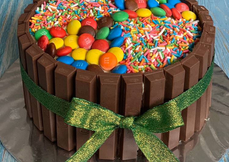 Recipe of Homemade Kitkat/M&amp;M Vanilla Birthday Cake 6”