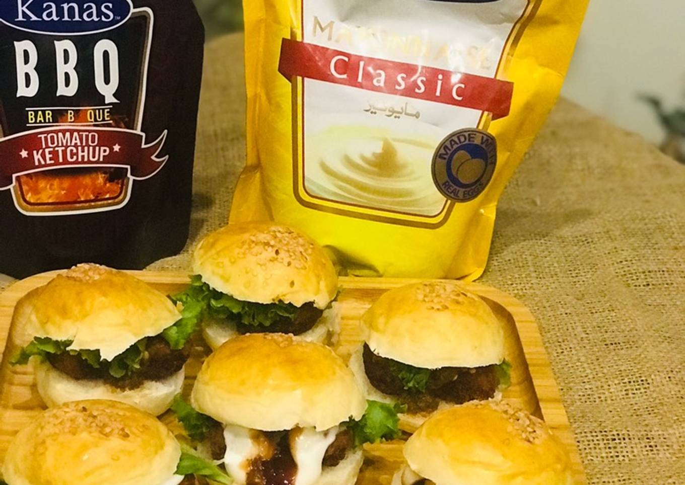 Slider-Style Mini Burgers