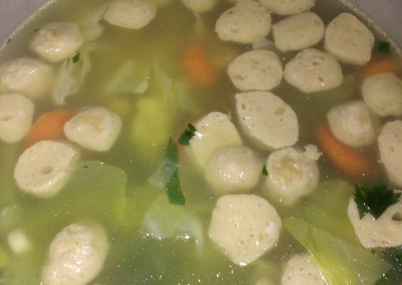 Sop ayam bakso bihun