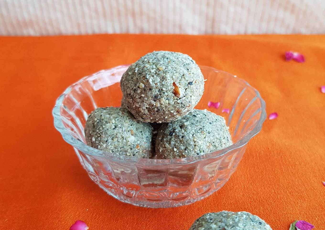 Oats Laddoo