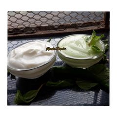White mayonnaise and Chilli chatka Mayonnaise A picture of White mayonnaise and Chilli chatka Mayonnaise.