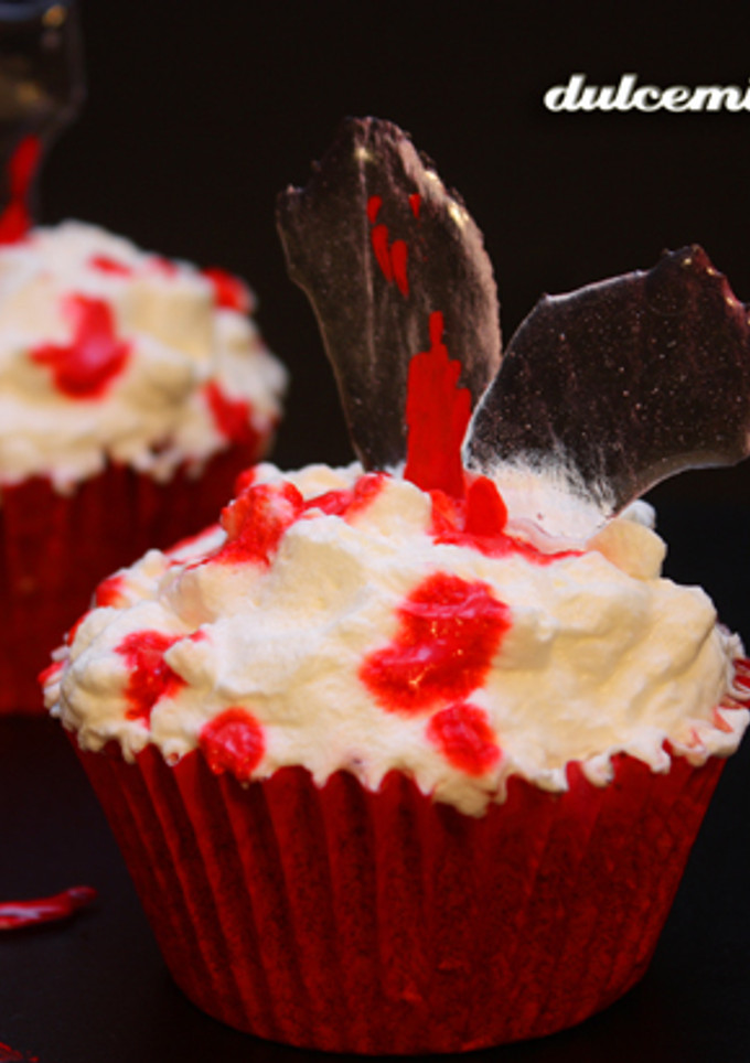 Una foto de Cupcakes red velvet para Halloween
