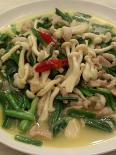 [好菇多多]菇菇韭菜炒肉絲 的食譜成品照片