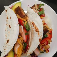 A picture of Strawberry salmon taco.