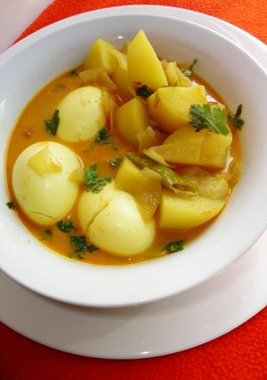 A picture of Eggs n Potatoes Curry.