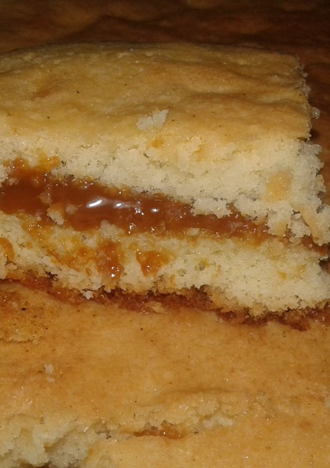 Una foto de Torta de coco y dulce de leche!