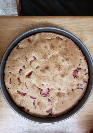 A picture of Apple Strawberry Pie.
