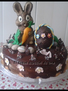 Una foto de Mona de Pascua de chocolate