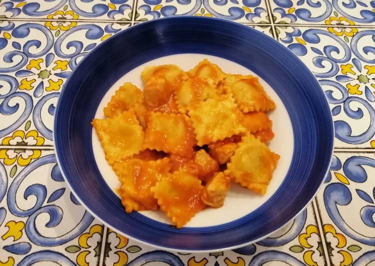 Recipe of Super Quick Homemade Ravioli di melanzane con sugo di pesce spada