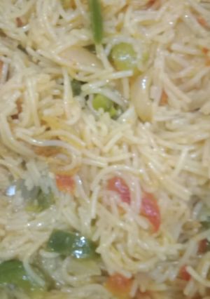 A picture of Namkeen seviyaan.