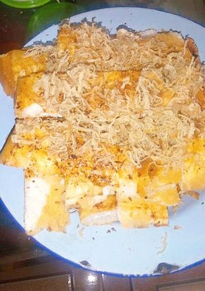 Hình của món Bánh mì nướng muối ớt.