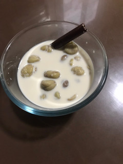 Una foto de Castañas pilongas con leche y miel