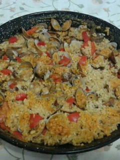 Una foto de Arroz con almejas
