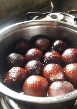 A picture of Milk powder gulabjamun.