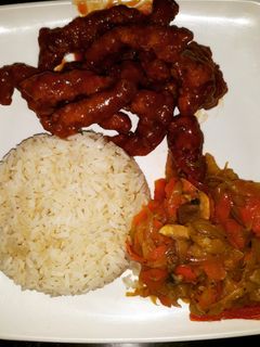 Una foto de Cerdo en salsa de naranja al estilo chino