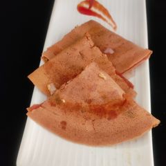 A picture of Beetroot chilla.