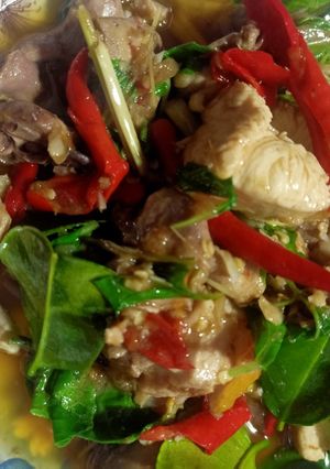 รูปของ ผัดสมุนไพรไก่บ้าน