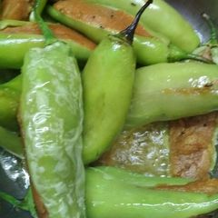 A picture of Besan Mirchi.