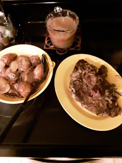 A picture of Crock Pot Roast and Potatoes.