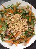 Gỏi tai heo dưa leo cà rốt