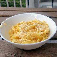 A picture of Italian Fettuccine Alfredo.