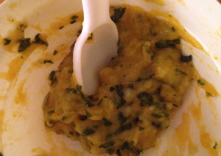 Baby's mashed potatoes, butternut with spinach