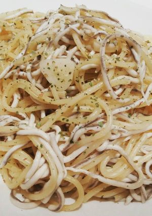 Una foto de Espaguetis con gulas
