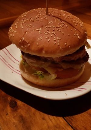 Una foto de Hamburgesa doble complets