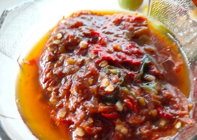 Resep Sambal terasi dengan tomat kecil(rampai) yang Lezat