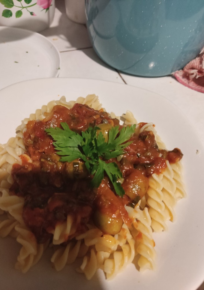 Una foto de Pasta a la puttanesca utvco